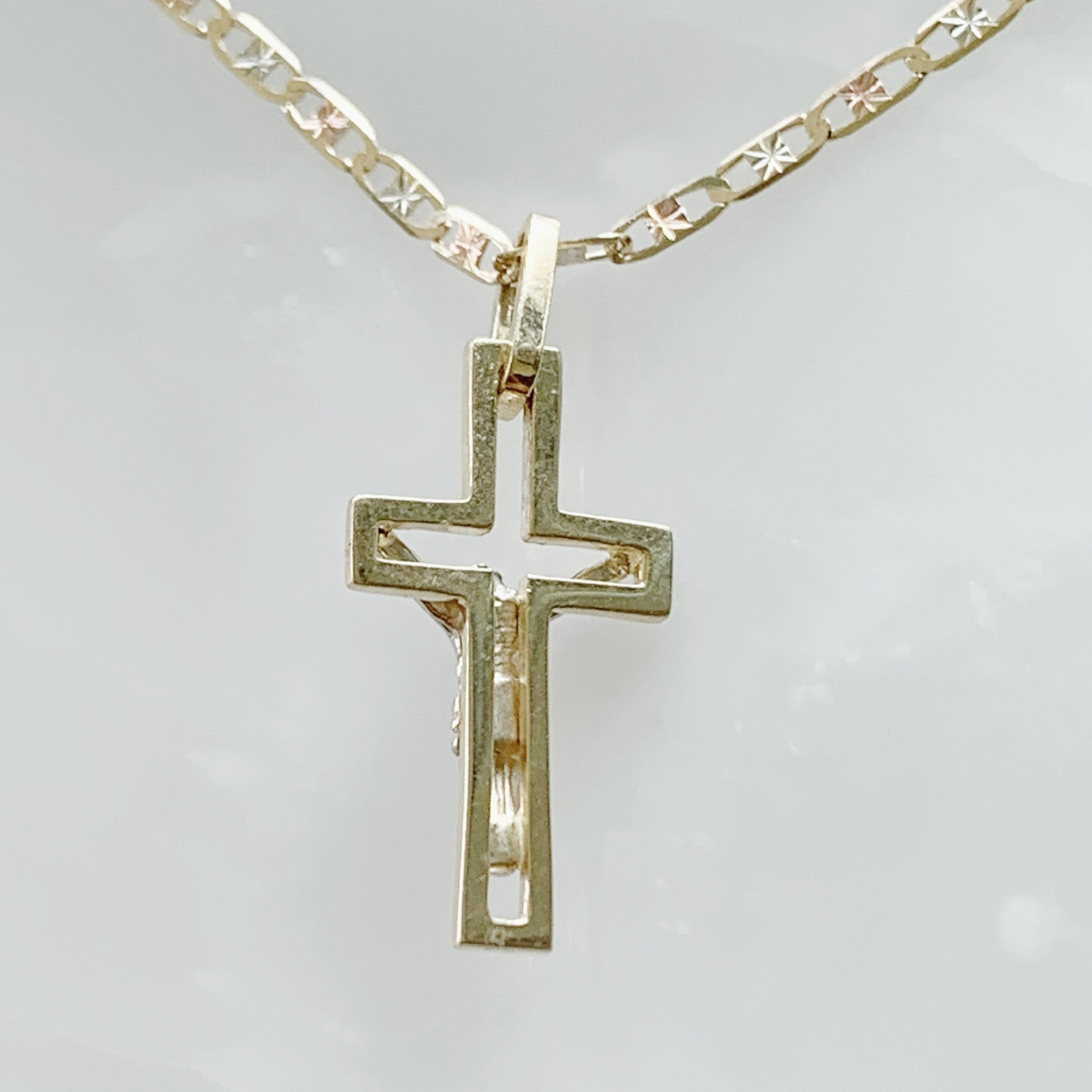 Cadena con Cruz con Cristo Oro 14k Mod. 3a0