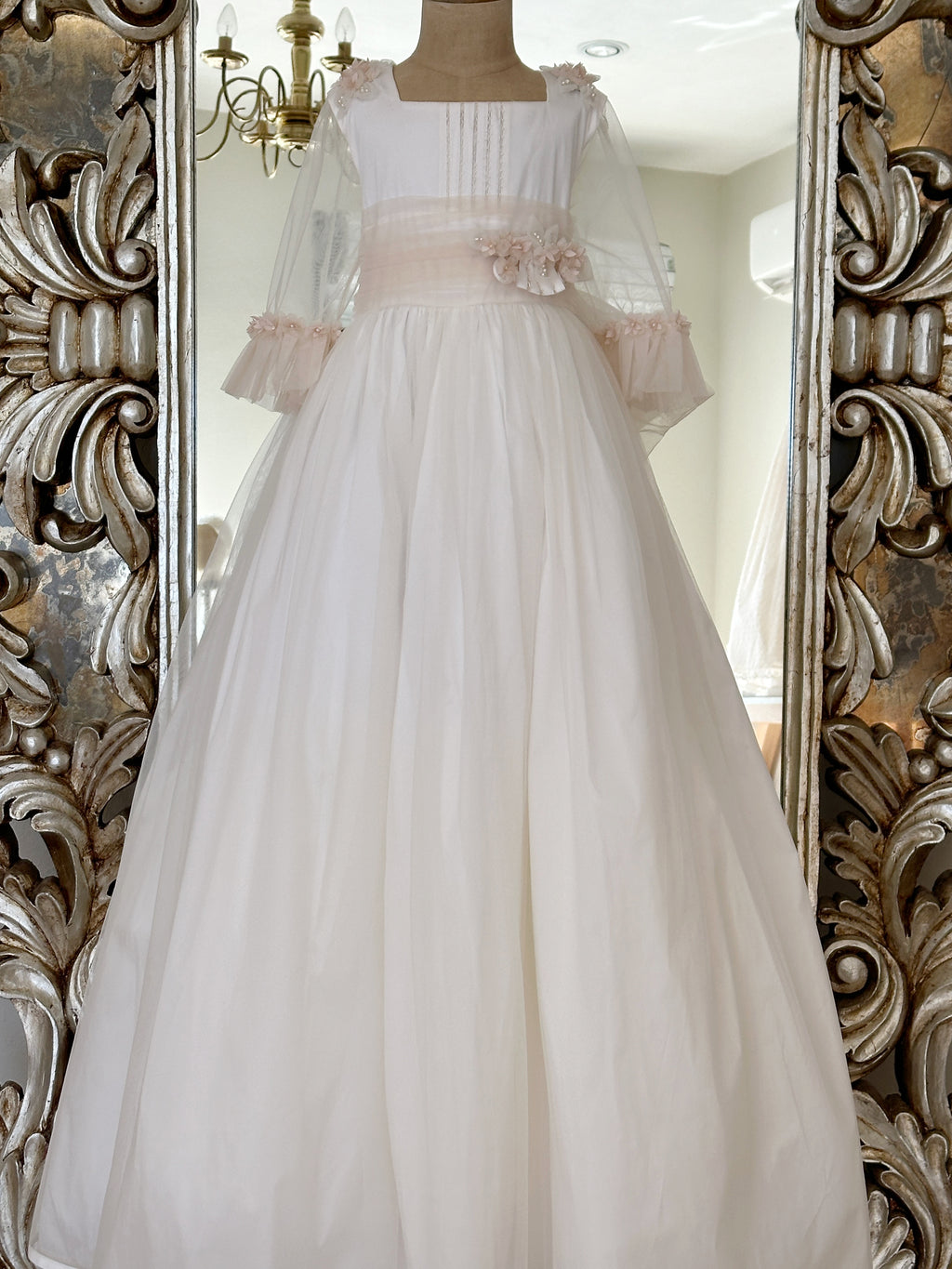 Vestido de Primera Comunión Mod. V4566 T16