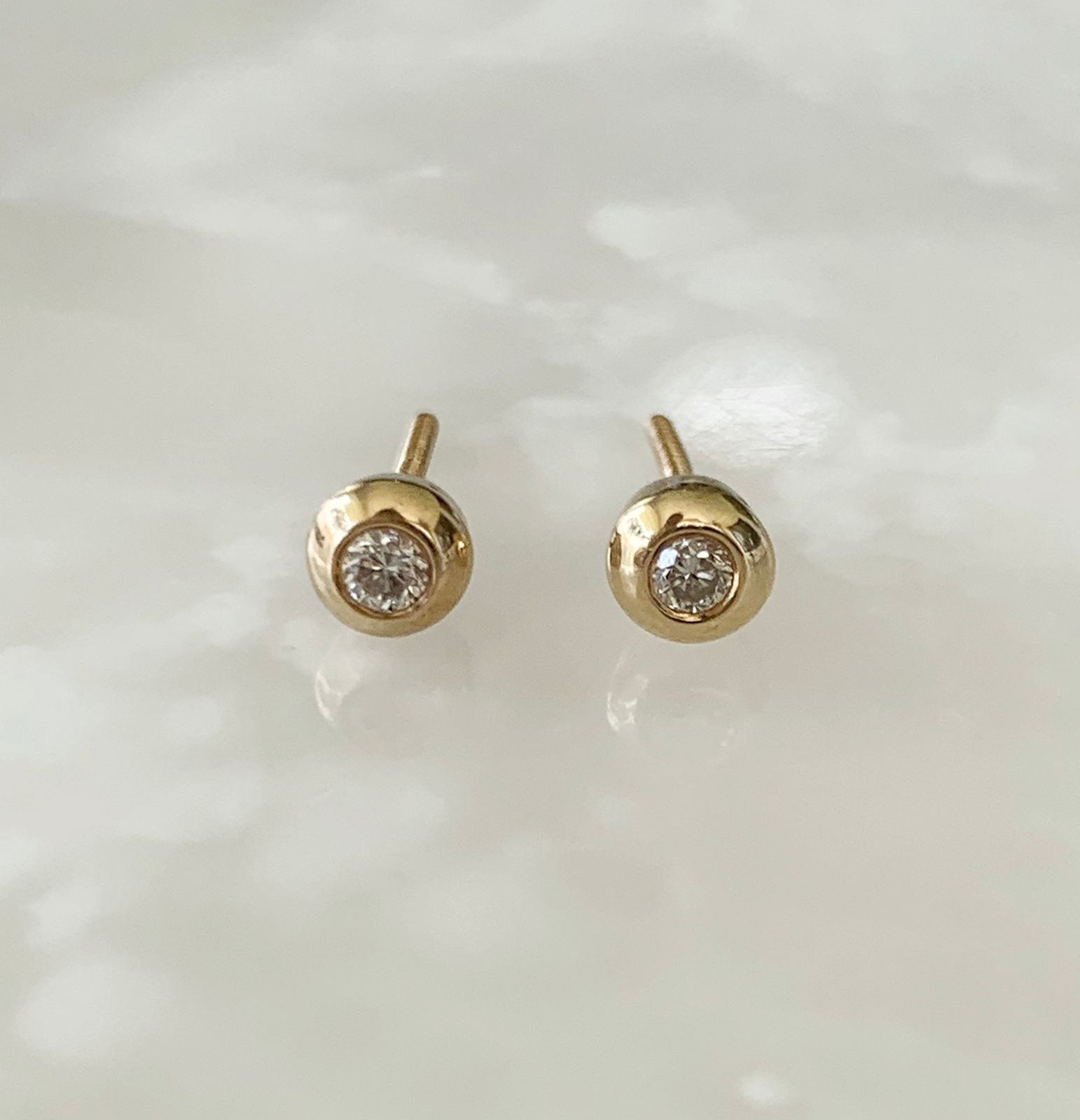 Aretito de Diamante Oro Amarillo 14k Mod. AR-BR-14K-5204