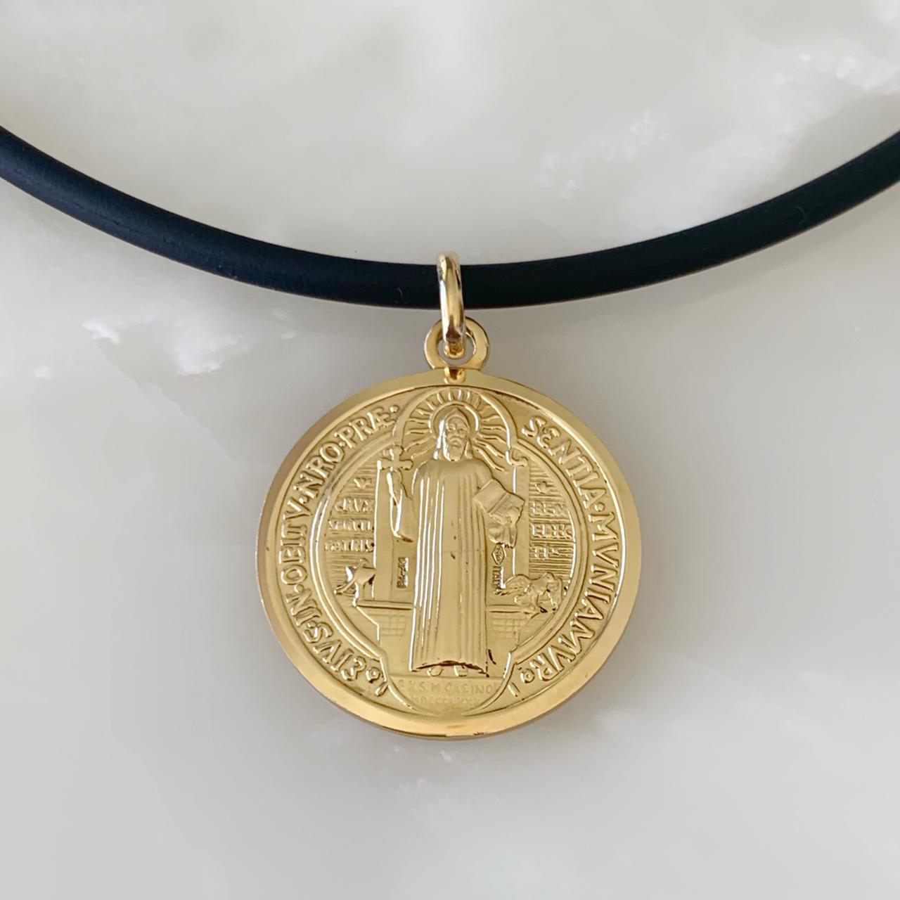 Caucho con Medalla San Benito Oro Amarillo 14k Mod. 8A8E