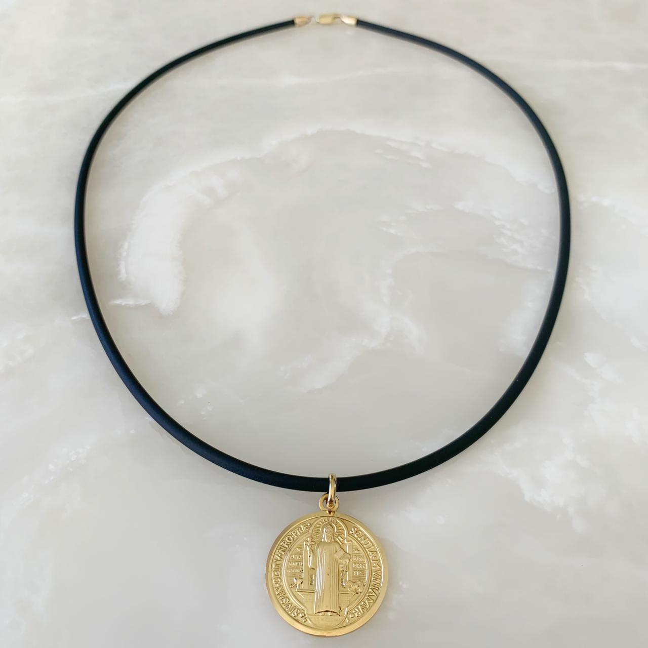Caucho con Medalla San Benito Oro Amarillo 14k Mod. 8A8E
