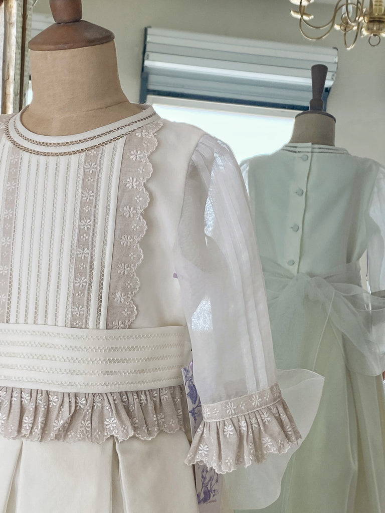 Vestido Español para Primera Comunión Monserrat Lozano Mod. 063 T8
