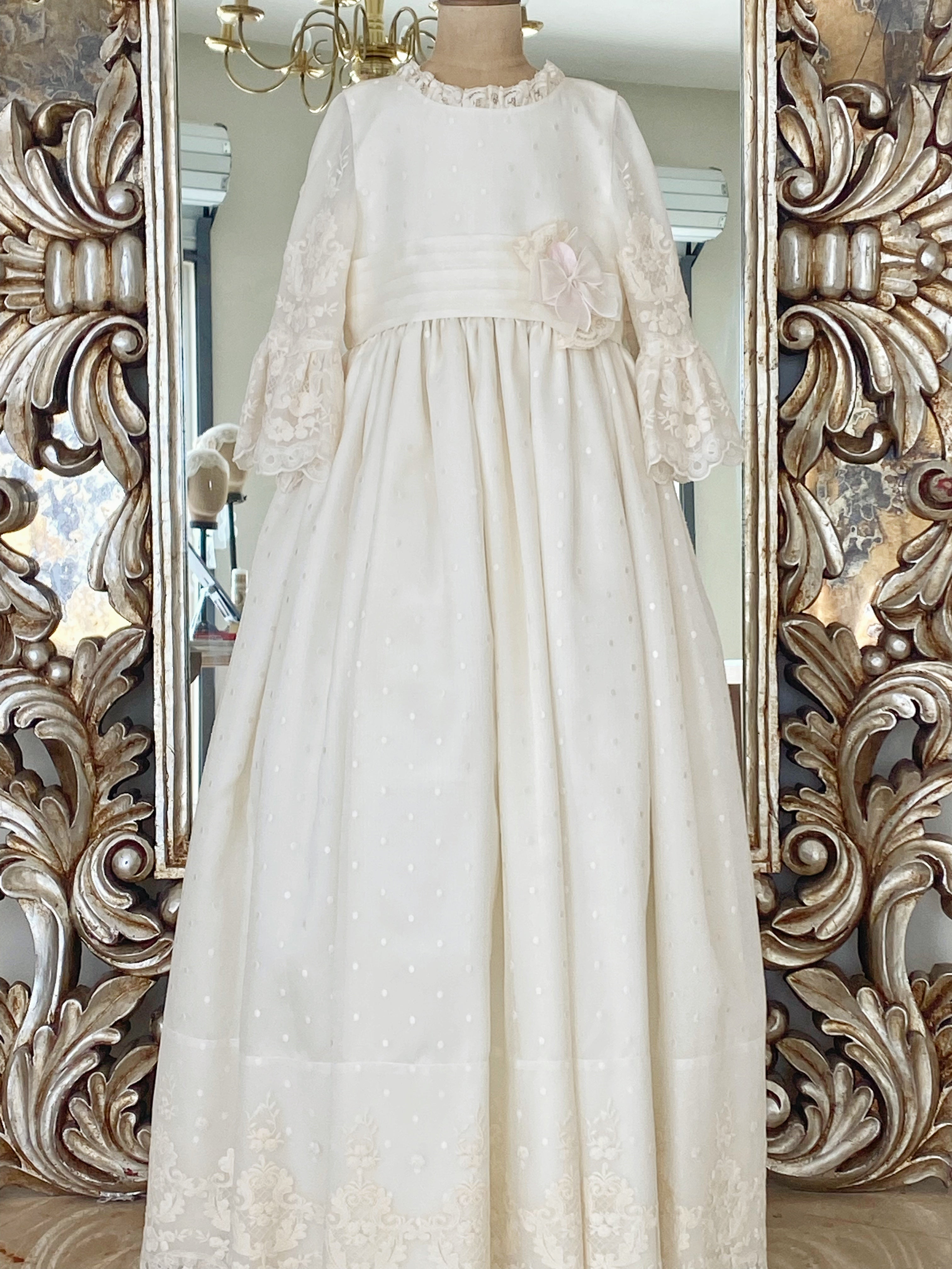 Vestido Español para Primera Comunión Monserrat Lozano Mod. 156 T11