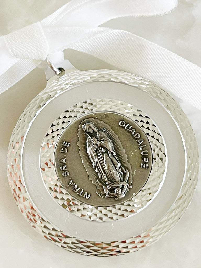 Medalla Virgen de Guadalupe para cuna de Bebé o Entrada de casa