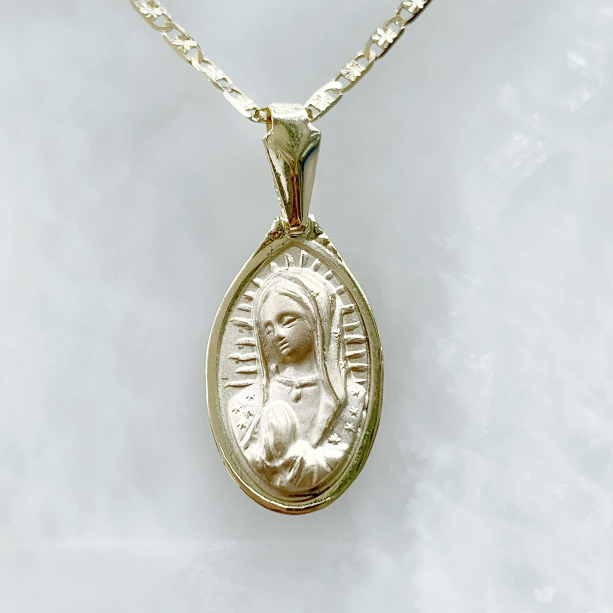 Cadena con Medalla Virgen de Guadalupe Oro 14k Mod. 3a3e