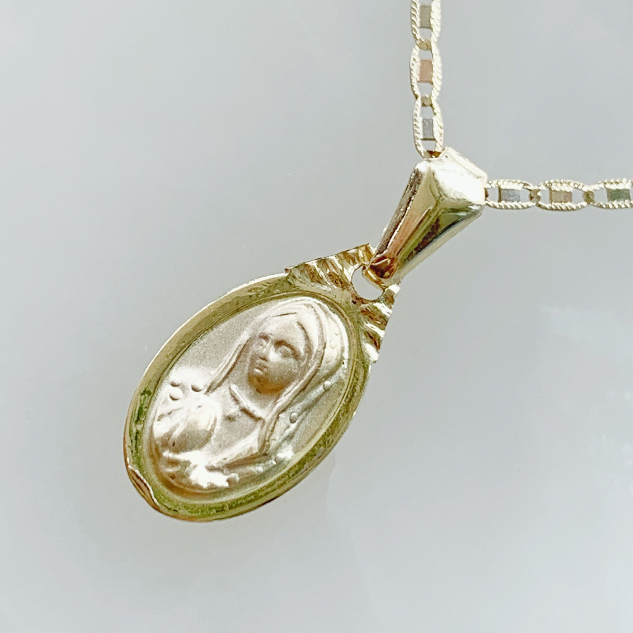 Cadena con Medalla Virgen de Guadalupe Oro 14k Mod. 1a9e
